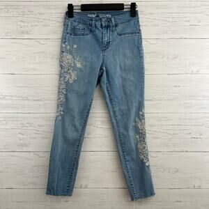 Mossimo Light Wash Floral Embroidered High Rise Jeggings Size 24